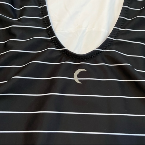 Zyia‎ black stripe simplicity one piece swimsuit women’s xsmall - Picture 9 of 9